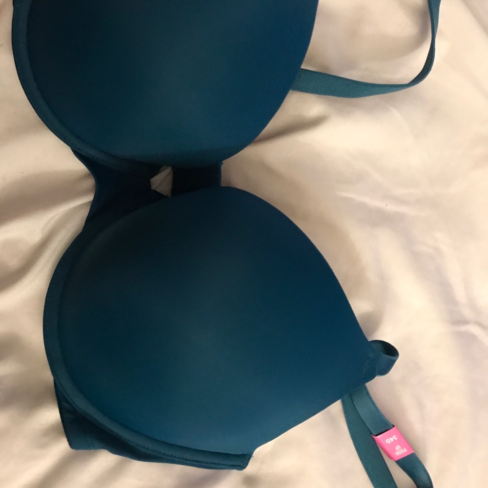 BRAND NEW VICTORIA SECRET BRA [34D]